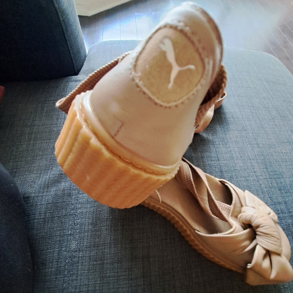FENTY bY RIHANNA x Puma Women's Tan Platform Lace Up Bow Sandals Size 7 - Picture 2 of 6